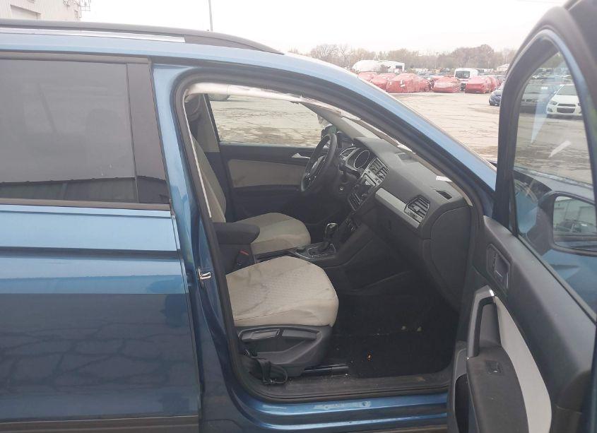 Photo 5 of 2020 Volkswagen Tiguan 2.0T S (VIN 3VV0B7AX6LM166296)