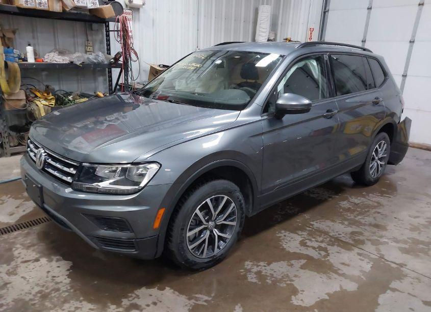 Photo 2 of 2021 Volkswagen Tiguan 2.0T S (VIN 3VV0B7AX6MM098244)