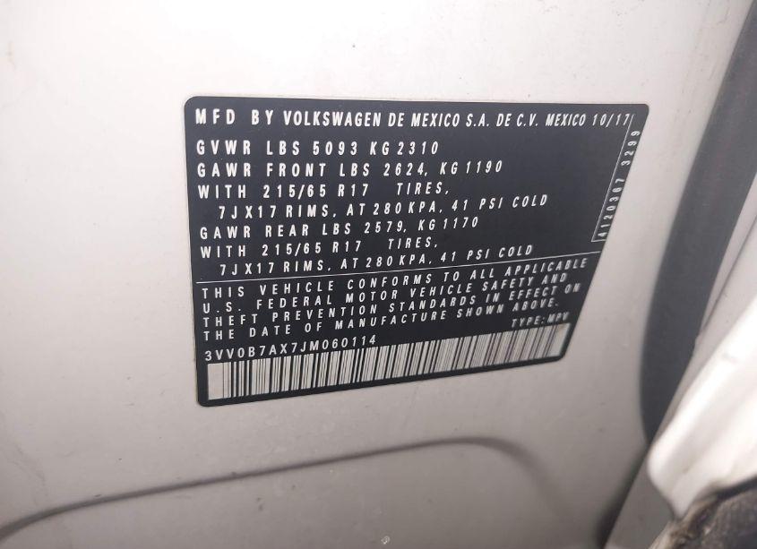 Photo 9 of 2018 Volkswagen Tiguan 2.0T S (VIN 3VV0B7AX7JM060114)