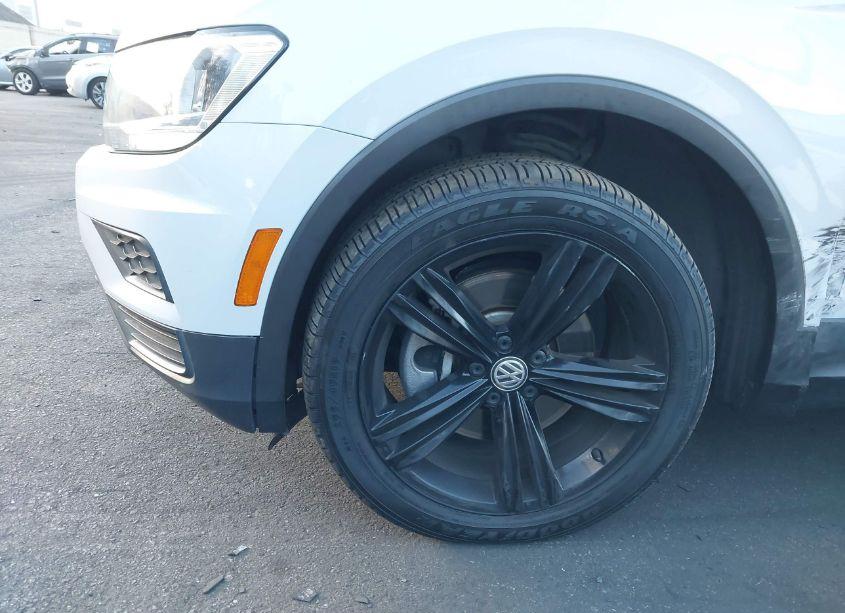 Photo 12 of 2019 Volkswagen Tiguan 2.0T S (VIN 3VV0B7AX7KM040009)