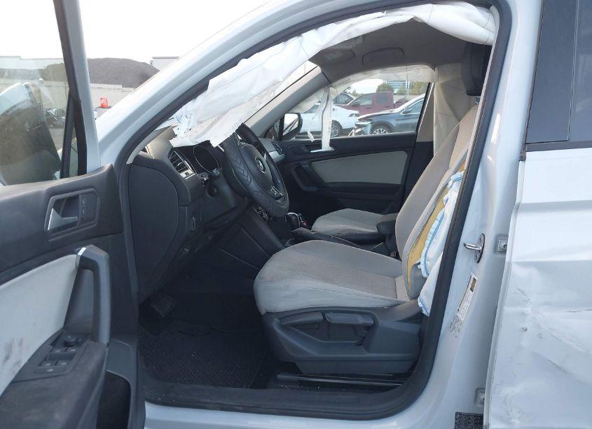 Photo 5 of 2019 Volkswagen Tiguan 2.0T S (VIN 3VV0B7AX7KM040009)