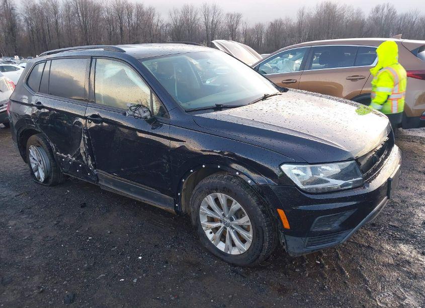 2019 Volkswagen Tiguan 2.0T S (VIN 3VV0B7AX7KM058459) main photo