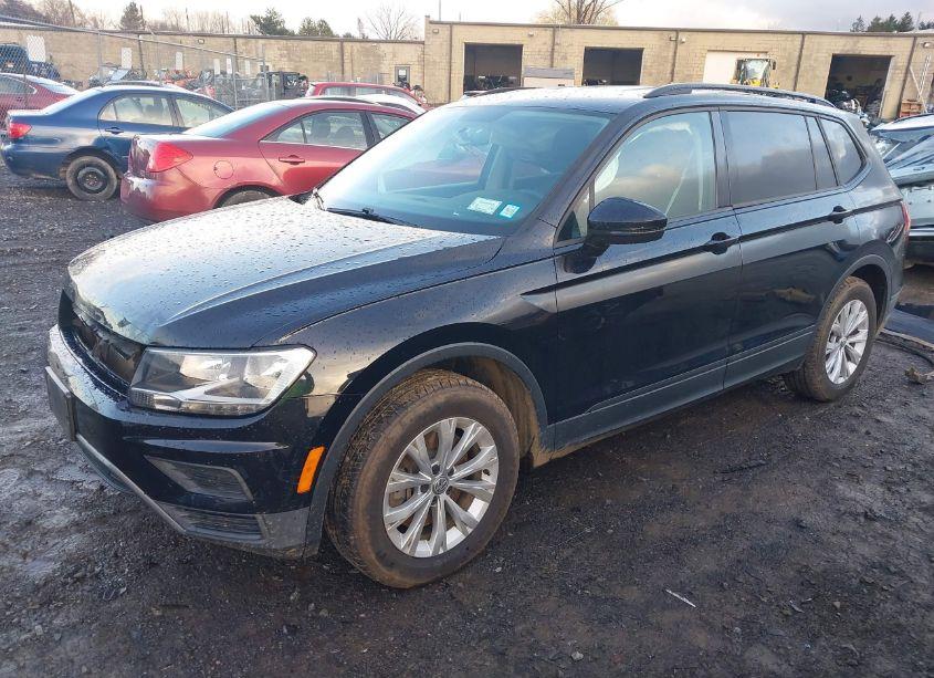 Photo 2 of 2019 Volkswagen Tiguan 2.0T S (VIN 3VV0B7AX7KM058459)