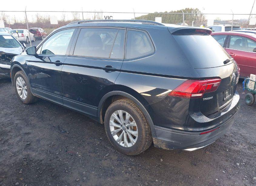 Photo 3 of 2019 Volkswagen Tiguan 2.0T S (VIN 3VV0B7AX7KM058459)