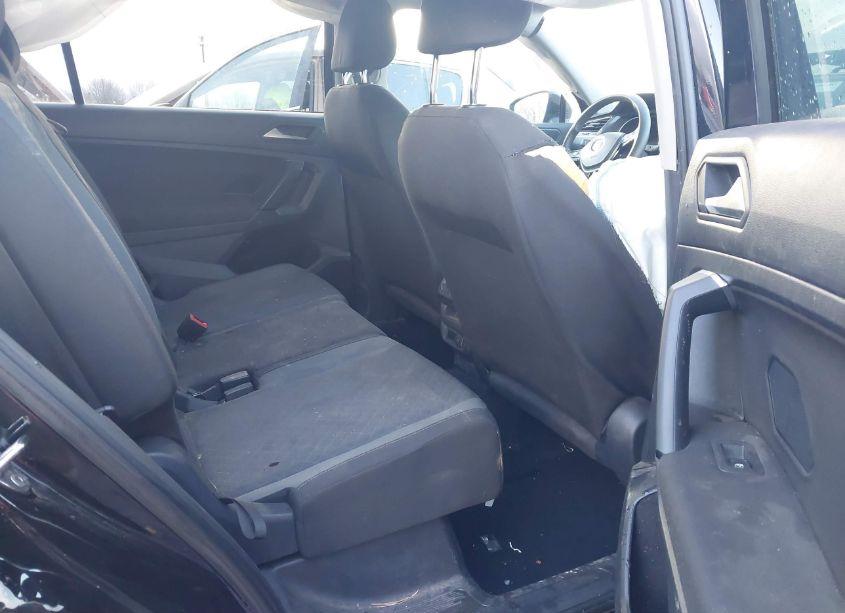 Photo 8 of 2019 Volkswagen Tiguan 2.0T S (VIN 3VV0B7AX7KM058459)