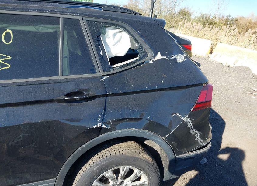 Photo 19 of 2019 Volkswagen Tiguan 2.0T S (VIN 3VV0B7AX7KM095513)
