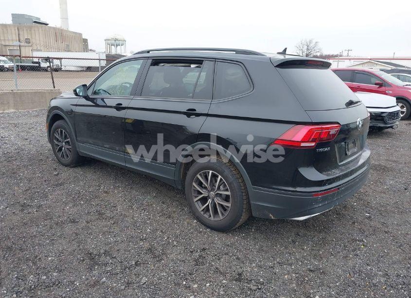 Photo 3 of 2021 Volkswagen Tiguan 2.0T S (VIN 3VV0B7AX7MM019728)