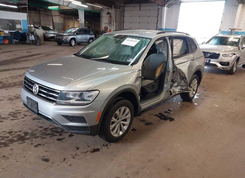 Photo 2 of 2019 Volkswagen Tiguan 2.0T S (VIN 3VV0B7AX8KM162815)