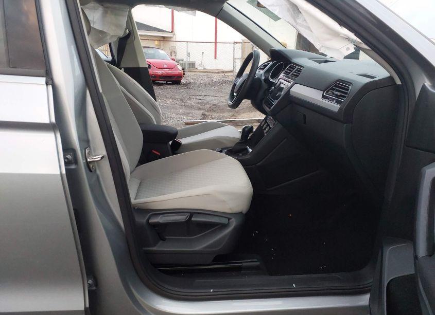 Photo 5 of 2019 Volkswagen Tiguan 2.0T S (VIN 3VV0B7AX8KM162815)