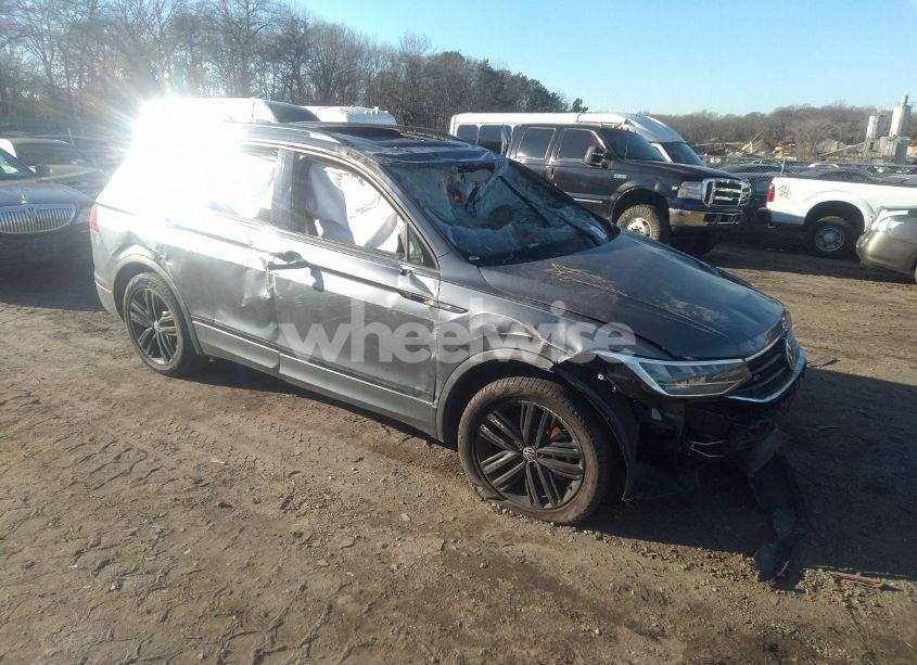 2022 Volkswagen Tiguan 2.0T S (VIN 3VV0B7AX8NM171048) main photo