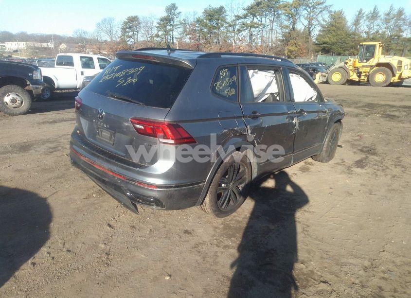 Photo 4 of 2022 Volkswagen Tiguan 2.0T S (VIN 3VV0B7AX8NM171048)