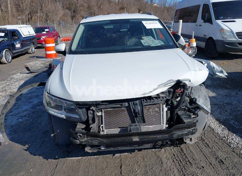 Photo 13 of 2018 Volkswagen Tiguan 2.0T S (VIN 3VV0B7AX9JM015921)