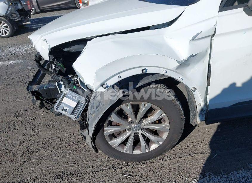 Photo 18 of 2018 Volkswagen Tiguan 2.0T S (VIN 3VV0B7AX9JM015921)