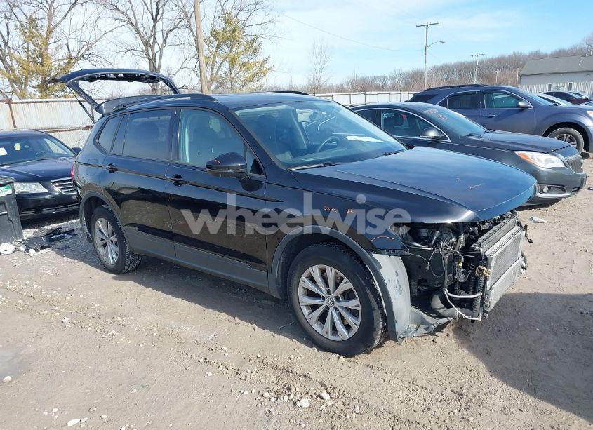 2018 Volkswagen Tiguan 2.0T S (VIN 3VV0B7AX9JM028295) main photo