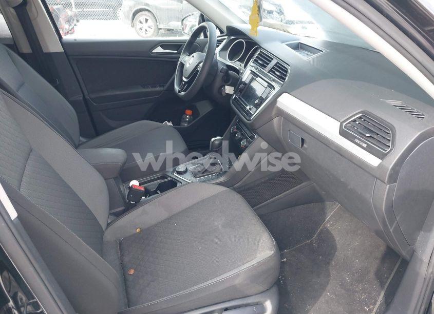 Photo 5 of 2019 Volkswagen Tiguan 2.0T S (VIN 3VV0B7AX9KM047642)