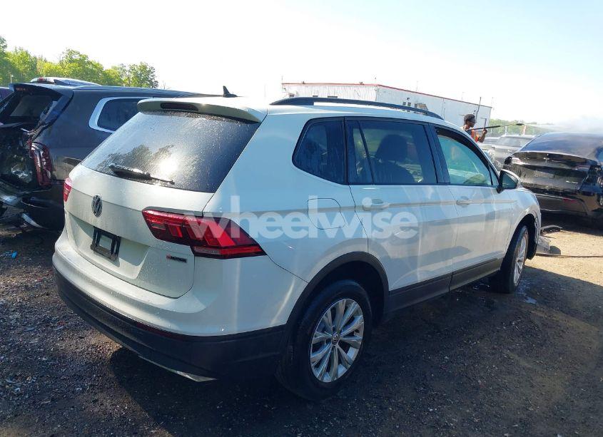 Photo 4 of 2020 Volkswagen Tiguan 2.0T S (VIN 3VV0B7AX9LM060991)