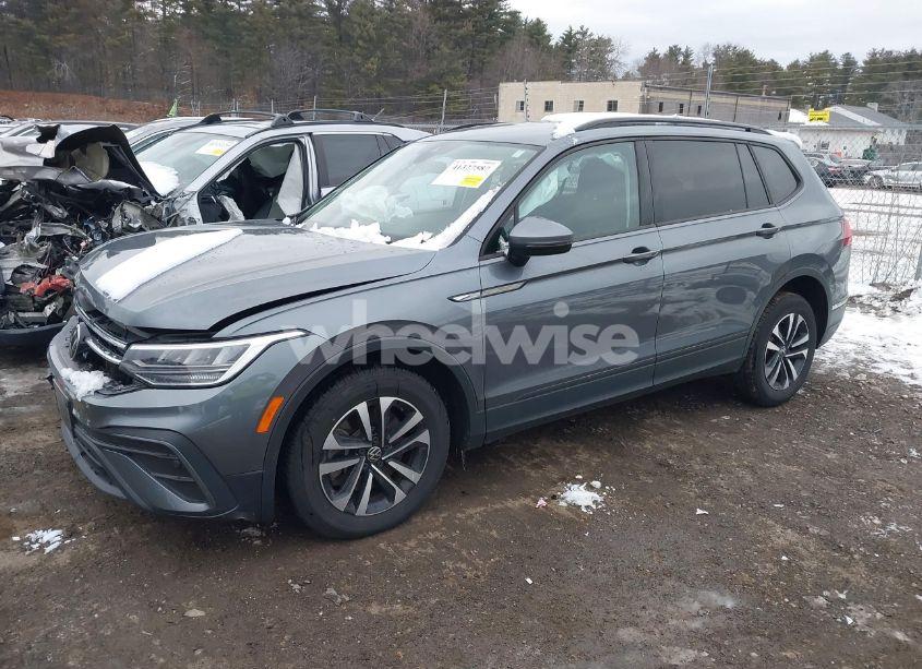 Photo 2 of 2022 Volkswagen Tiguan 2.0T S (VIN 3VV0B7AX9NM032305)