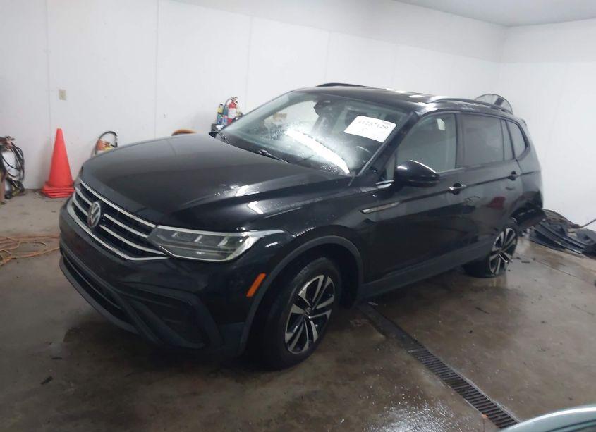 Photo 2 of 2022 Volkswagen Tiguan 2.0T S (VIN 3VV0B7AX9NM046091)