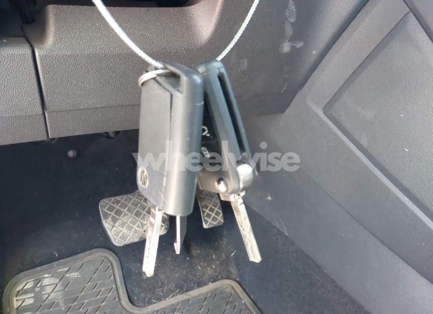 Photo 11 of 2018 Volkswagen Tiguan 2.0T S (VIN 3VV0B7AXXJM015331)