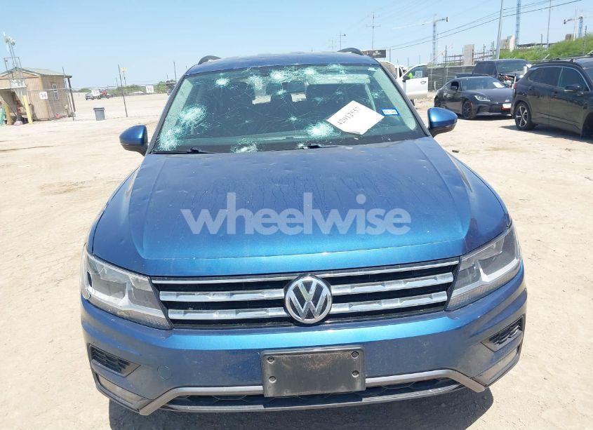 Photo 12 of 2018 Volkswagen Tiguan 2.0T S (VIN 3VV0B7AXXJM015331)