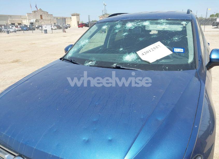 Photo 6 of 2018 Volkswagen Tiguan 2.0T S (VIN 3VV0B7AXXJM015331)