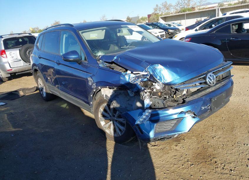 2018 Volkswagen Tiguan 2.0T S (VIN 3VV0B7AXXJM053268) main photo