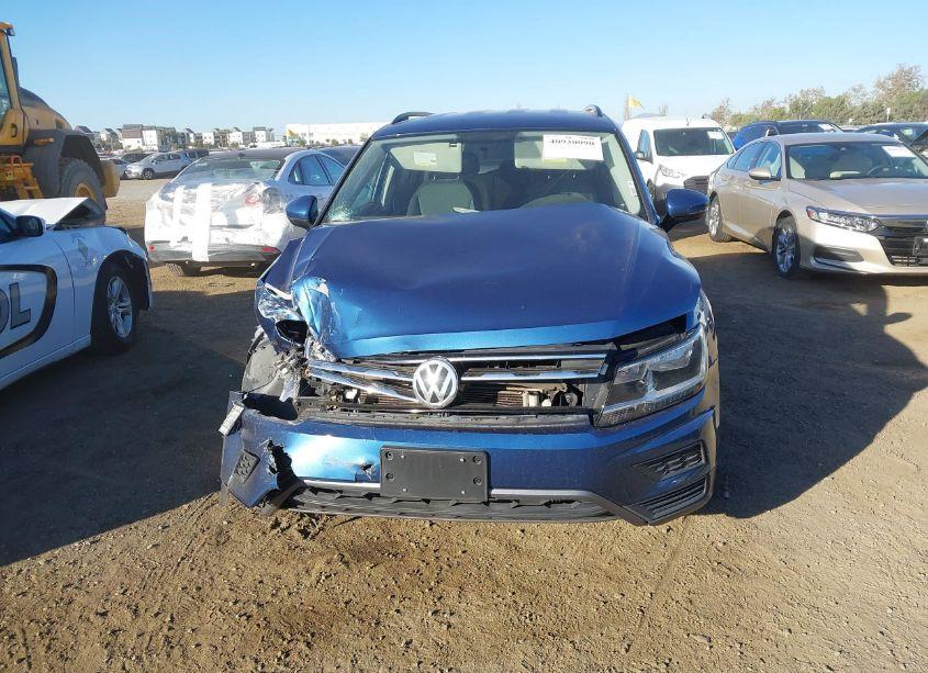 Photo 12 of 2018 Volkswagen Tiguan 2.0T S (VIN 3VV0B7AXXJM053268)