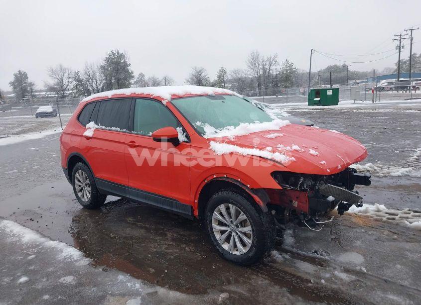 2018 Volkswagen Tiguan 2.0T S (VIN 3VV0B7AXXJM133282) main photo