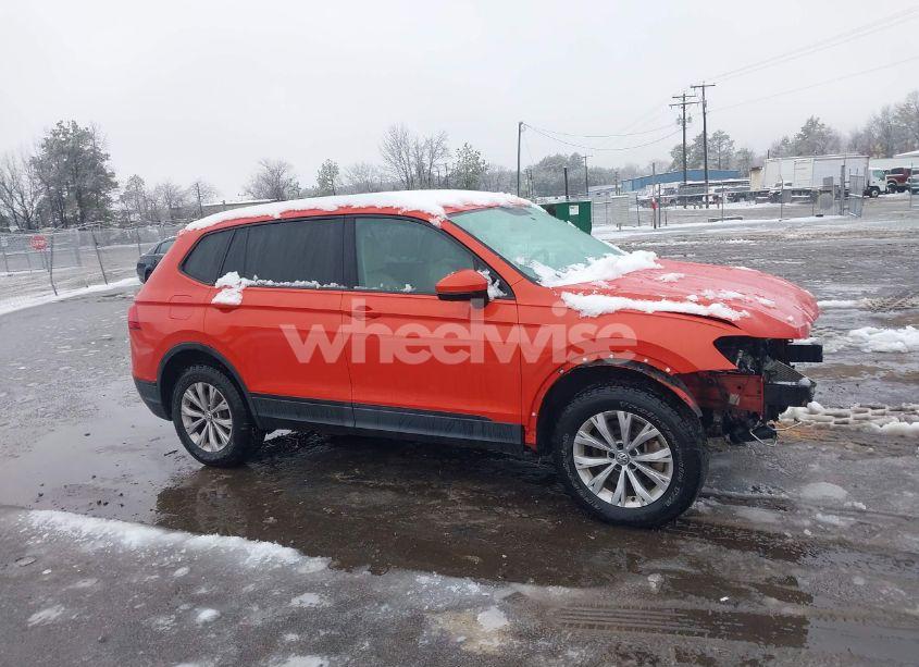 Photo 14 of 2018 Volkswagen Tiguan 2.0T S (VIN 3VV0B7AXXJM133282)