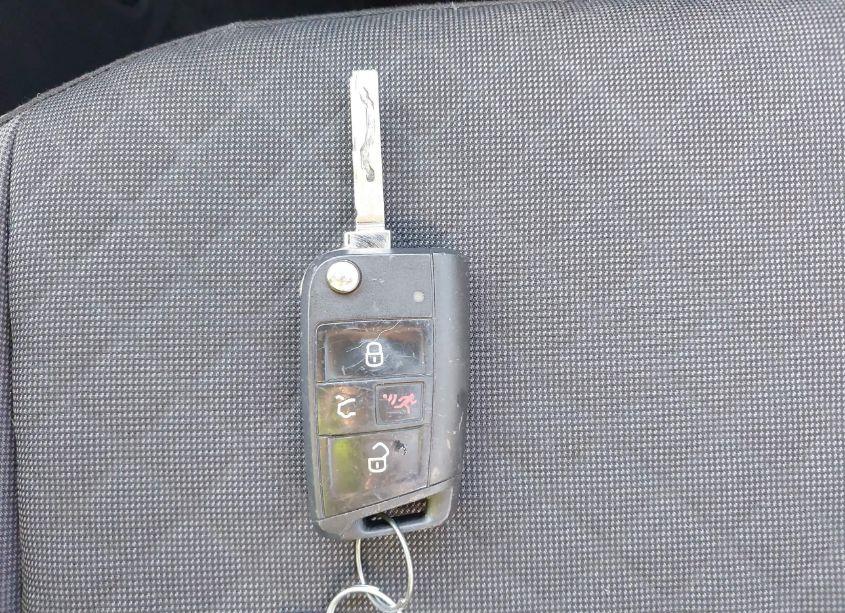 Photo 11 of 2019 Volkswagen Tiguan 2.0T S (VIN 3VV0B7AXXKM005111)