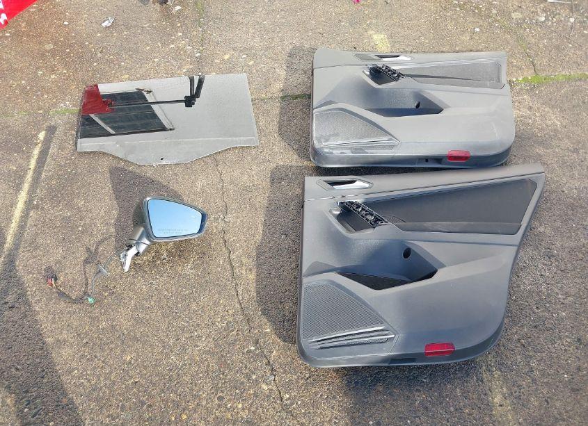 Photo 12 of 2019 Volkswagen Tiguan 2.0T S (VIN 3VV0B7AXXKM005111)