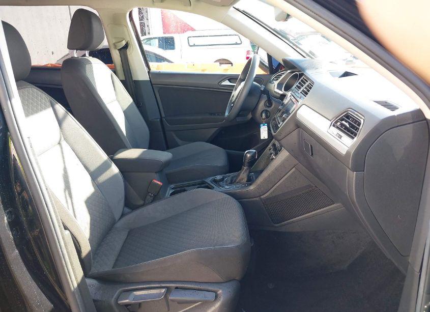 Photo 5 of 2019 Volkswagen Tiguan 2.0T S (VIN 3VV0B7AXXKM005111)