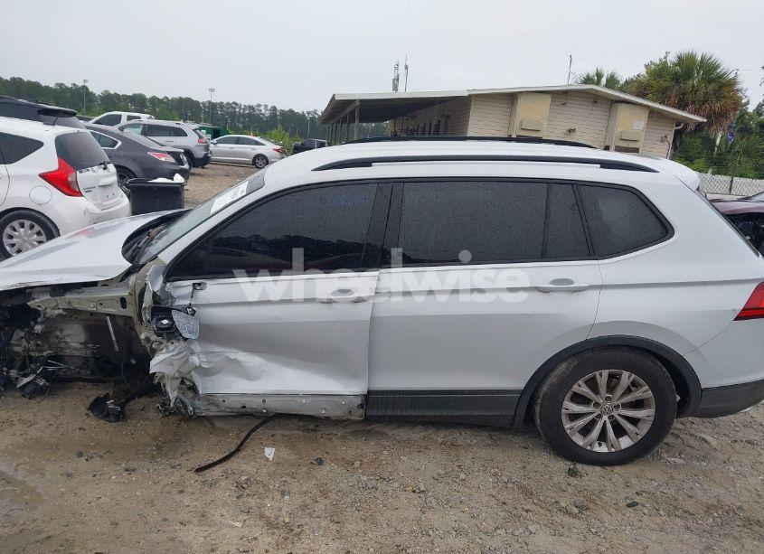 Photo 14 of 2018 Volkswagen Tiguan 2.0T S (VIN 3VV1B7AX0JM041120)