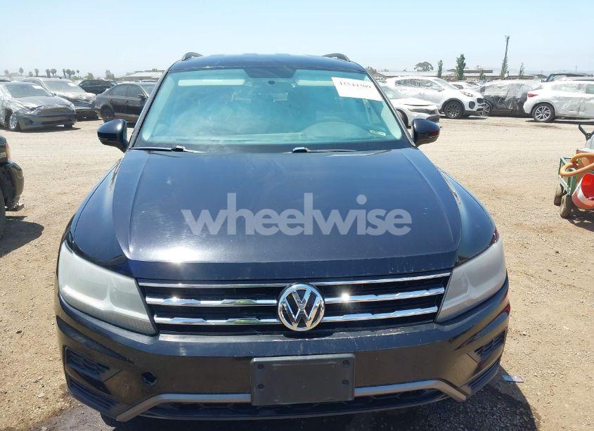 Photo 12 of 2018 Volkswagen Tiguan 2.0T S (VIN 3VV1B7AX0JM075316)