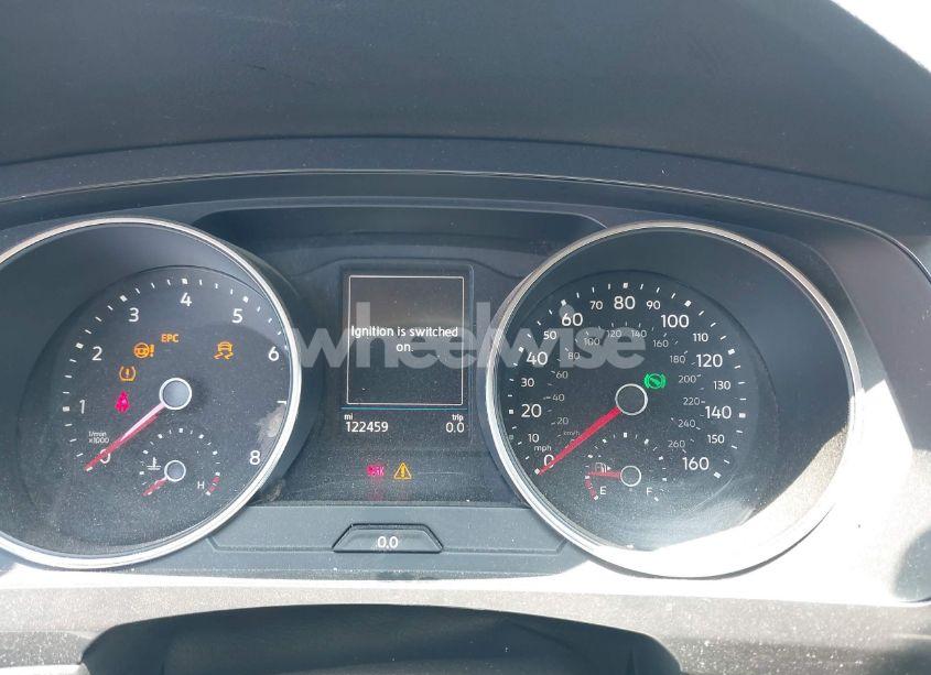 Photo 7 of 2018 Volkswagen Tiguan 2.0T S (VIN 3VV1B7AX0JM075316)