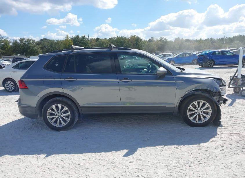 Photo 13 of 2019 Volkswagen Tiguan 2.0T S (VIN 3VV1B7AX0KM056623)