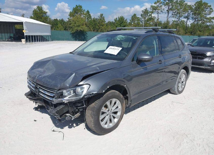 Photo 2 of 2019 Volkswagen Tiguan 2.0T S (VIN 3VV1B7AX0KM056623)