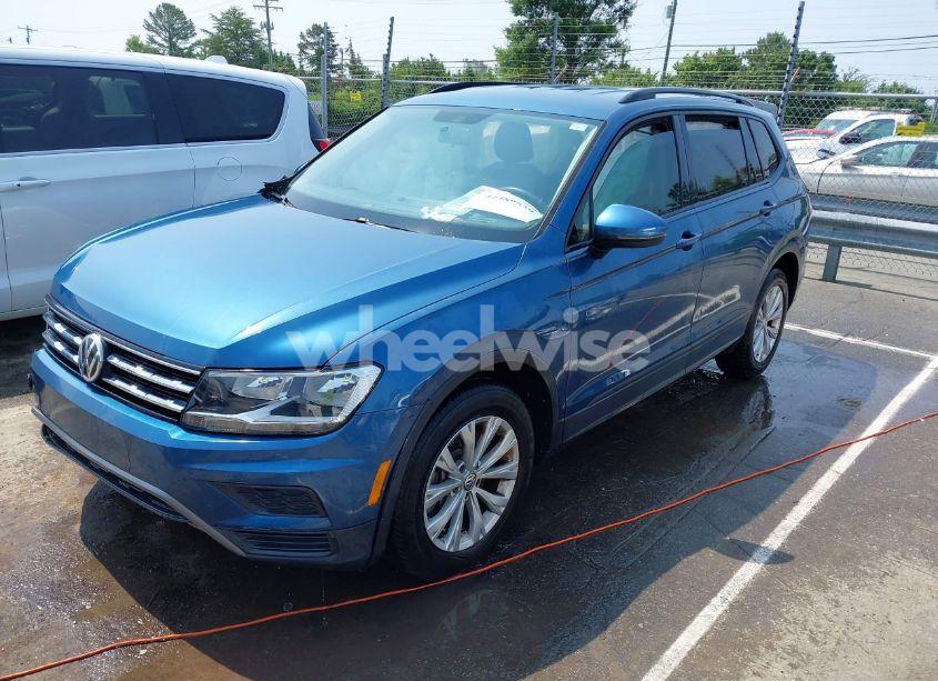 Photo 2 of 2019 Volkswagen Tiguan 2.0T S (VIN 3VV1B7AX0KM122040)