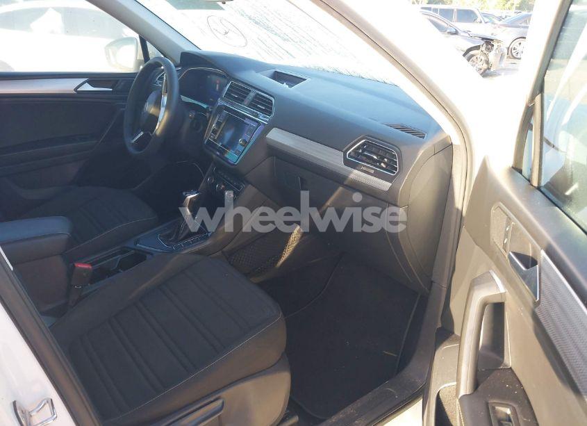 Photo 5 of 2022 Volkswagen Tiguan 2.0T S (VIN 3VV1B7AX0NM126321)