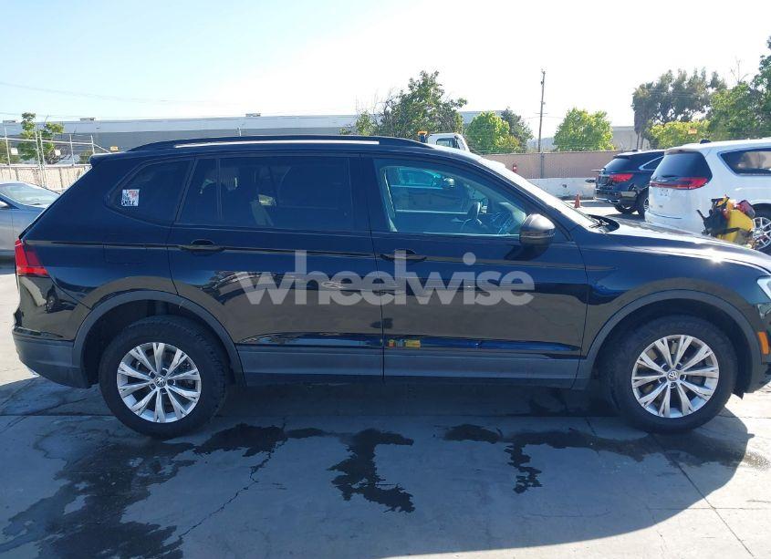 Photo 13 of 2018 Volkswagen Tiguan 2.0T S (VIN 3VV1B7AX1JM091928)