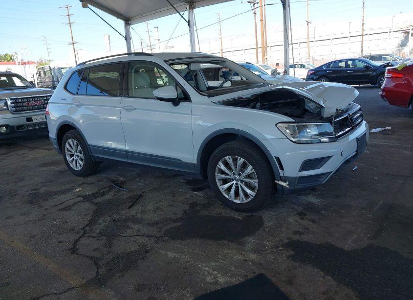 2018 Volkswagen Tiguan 2.0T S (VIN 3VV1B7AX1JM204535) main photo