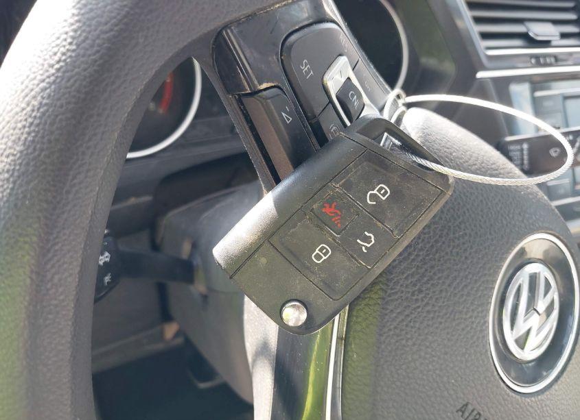 Photo 11 of 2019 Volkswagen Tiguan 2.0T S (VIN 3VV1B7AX1KM029026)