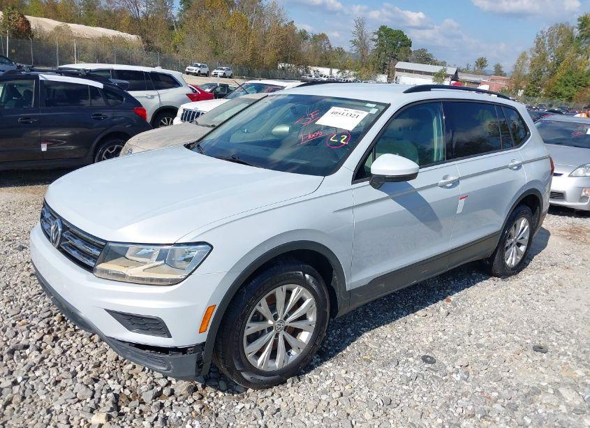 Photo 2 of 2019 Volkswagen Tiguan 2.0T S (VIN 3VV1B7AX1KM029026)