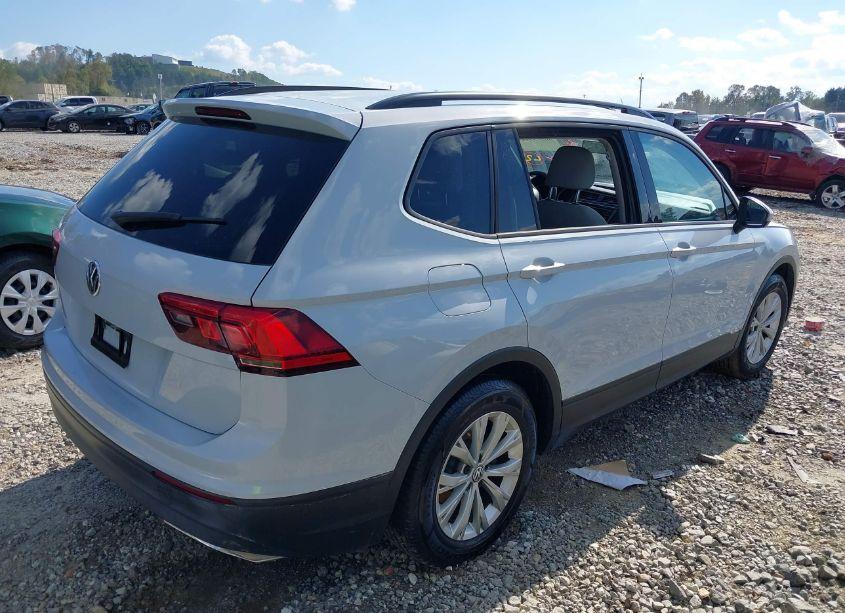 Photo 4 of 2019 Volkswagen Tiguan 2.0T S (VIN 3VV1B7AX1KM029026)