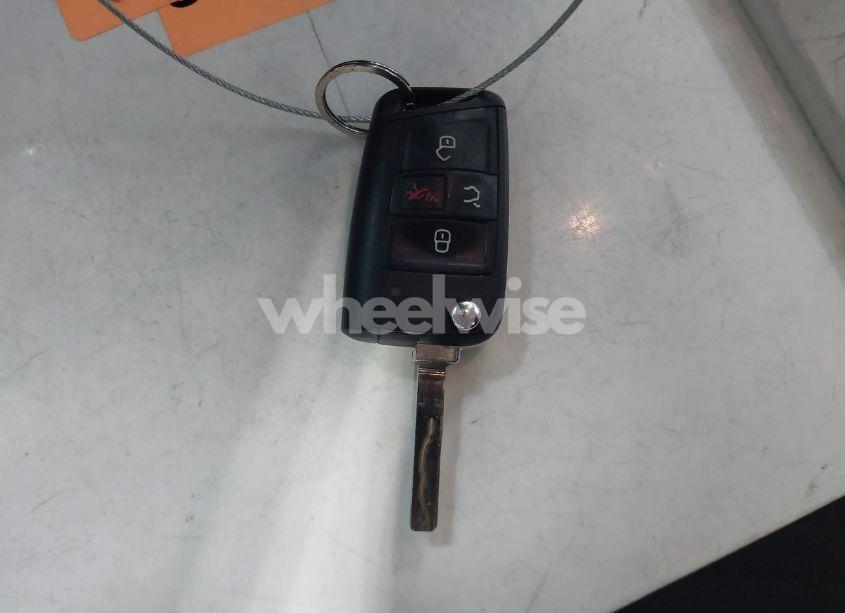 Photo 11 of 2019 Volkswagen Tiguan 2.0T S (VIN 3VV1B7AX1KM073074)