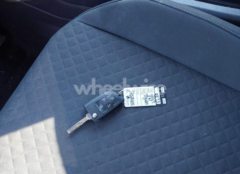 Photo 11 of 2019 Volkswagen Tiguan 2.0T S (VIN 3VV1B7AX1KM077044)