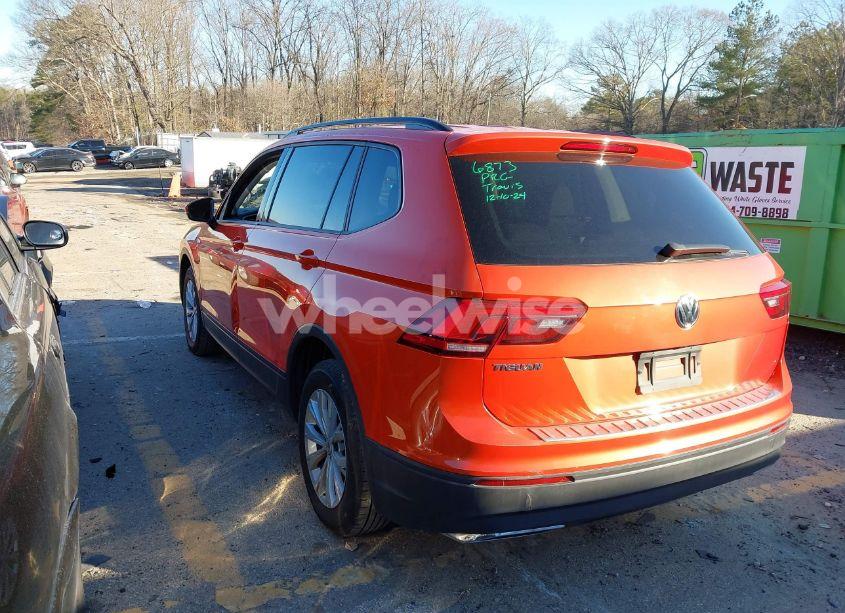 Photo 3 of 2019 Volkswagen Tiguan 2.0T S (VIN 3VV1B7AX1KM077044)