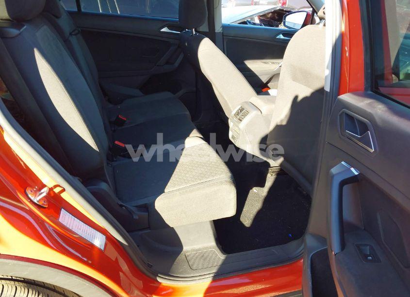 Photo 8 of 2019 Volkswagen Tiguan 2.0T S (VIN 3VV1B7AX1KM077044)