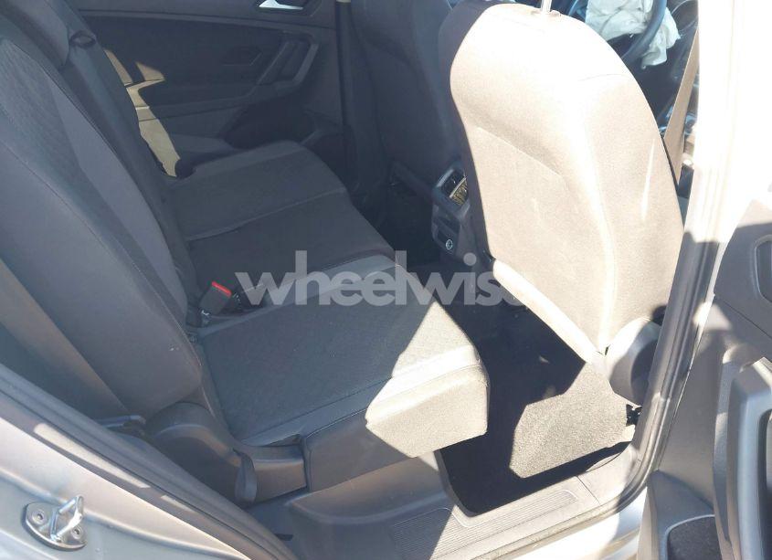 Photo 8 of 2019 Volkswagen Tiguan 2.0T S (VIN 3VV1B7AX1KM163017)