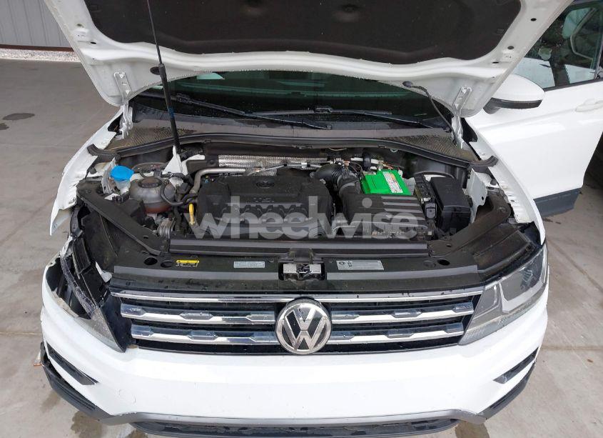 Photo 10 of 2020 Volkswagen Tiguan 2.0T S (VIN 3VV1B7AX1LM110352)